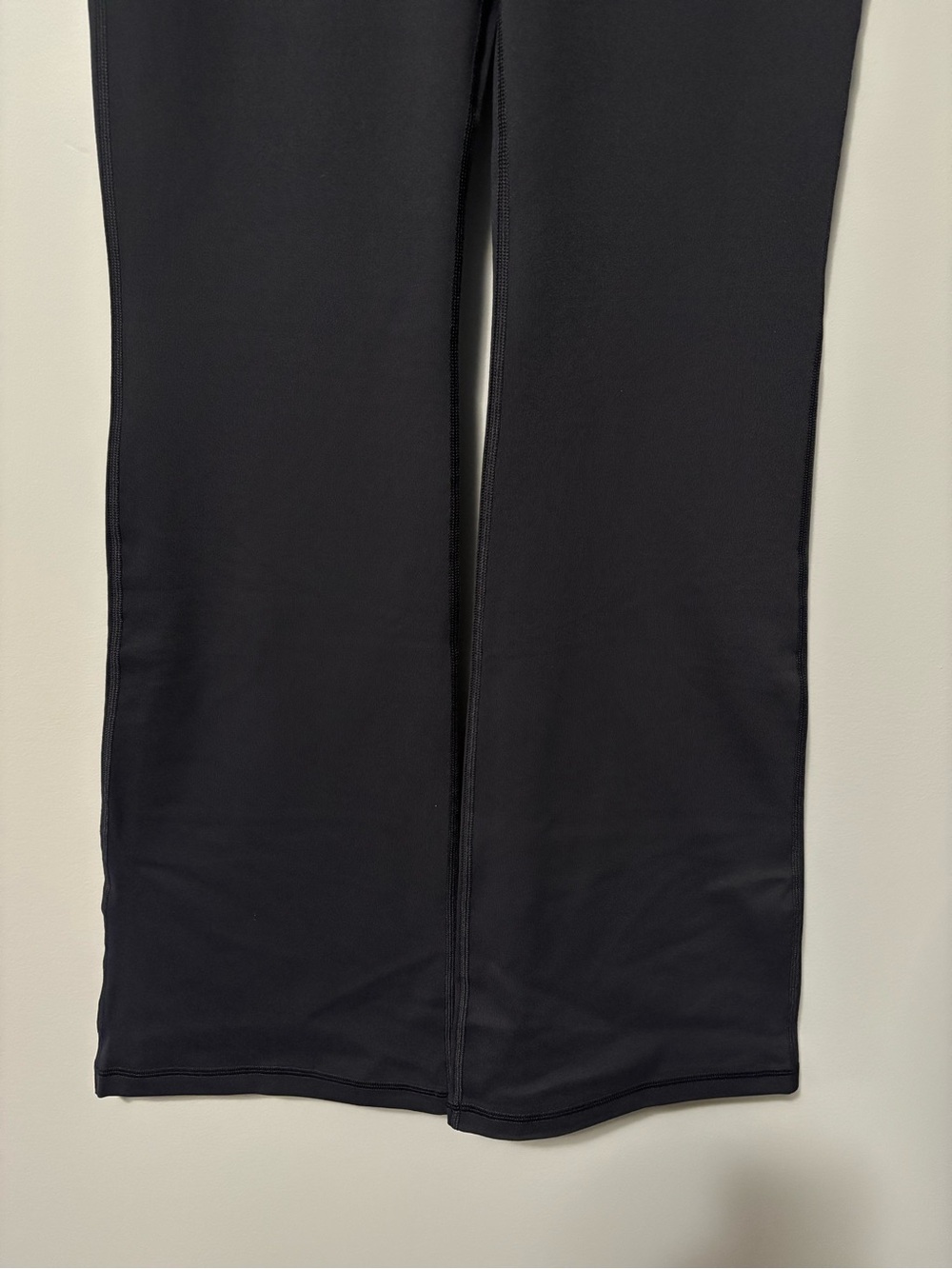 TNA TnAction Life Flare Hi-Rise Black Leggings - Picture 4 of 8